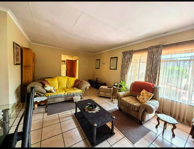 3 BEDROOM HOUSE FOR SALE IN VAALPARK